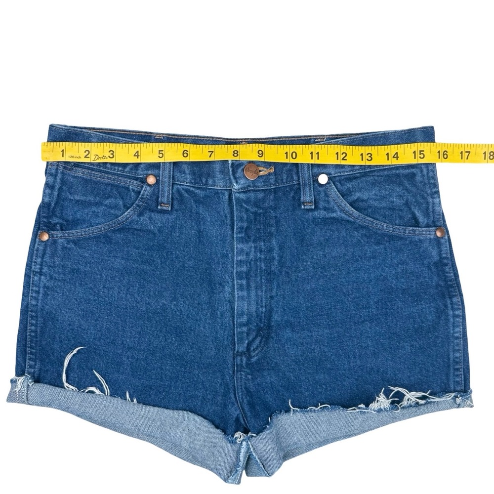 Wrangler Cutoff Denim Shorts High Rise Blue Frayed Raw Hem Size 11 - Picture 4 of 6